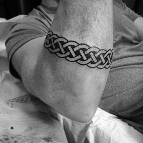 Mens Simple Celtic Knot Armband Tattoos                                                                                                                                                                                 More Celtic Band Tattoo, Celtic Tattoos For Men, Armband Tattoos For Men, Band Tattoos For Men, Tattoos Cross, Tattoo Band, Celtic Knot Tattoo, Symbolic Meanings, Irish Tattoos