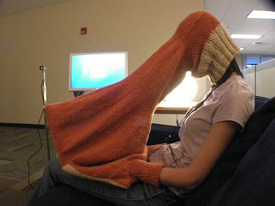 laptop privacy sweater ... I can't stop laughing. thats kinda fricking awesome!:D Knitting Humor, Can't Stop Laughing, Have A Laugh, E Card, Laughter Is The Best Medicine, Made Me Laugh, Funny Funny, Laugh Out Loud, Just For Laughs