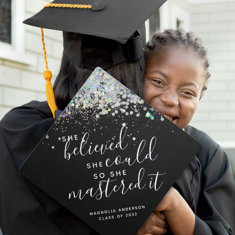 She Mastered It Graduation Cap, Mom Graduation Cap, Masters Graduation Cap, Graduation Cap Tassel, Masters Graduation, Custom Graduation Caps, Chic Invitation, Grad Ideas, Graduation 2024