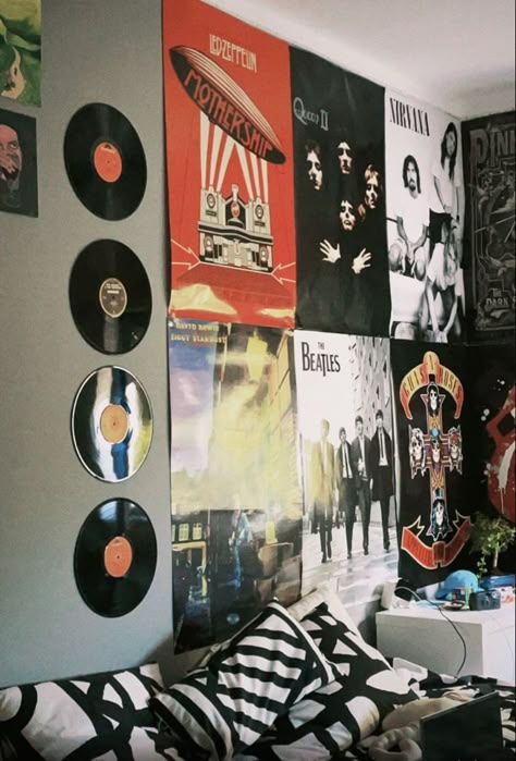 Rock And Roll Bedroom Ideas, Rock N Roll Bedroom Ideas, Rock N Roll Room Ideas, Rock Themed Bedroom, Rock Themed Room, Rock N Roll Aesthetic Bedroom, Rock And Roll Aesthetic Room, Rock Room Aesthetic, Rock And Roll Bedroom