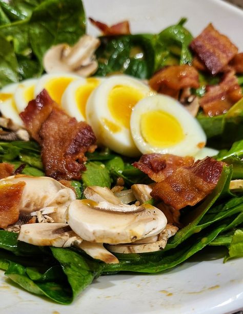 Spinach Salad Dressing, Warm Bacon Dressing, Hot Bacon Dressing, Bacon Dressing, Honey Mustard Vinaigrette, Spinach Salad Recipes, Family Feast, Candied Nuts, Think Food