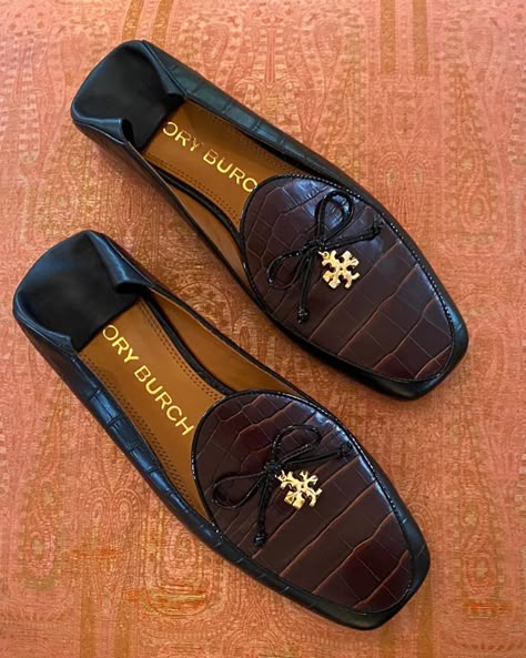 Tory Burch Loafers, Womens Loafers, Designer Loafers, Women Loafers, Velvet Pumps, Loafer Shoes Women, Women's Mules, Women's Loafers, Ladies Shoes