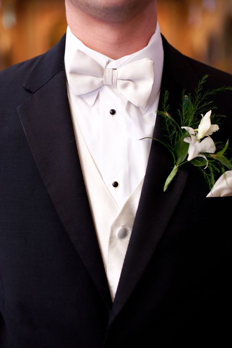 Groom in Black Tux with White Bow Tie White Bow Tie Groom, White Tie Tuxedo, Bow Tie Outfit, White Tuxedo Wedding, Navy Suit Wedding, Tuxedo Bow Tie, Vest And Bow Tie, Tie Outfit, White Tux