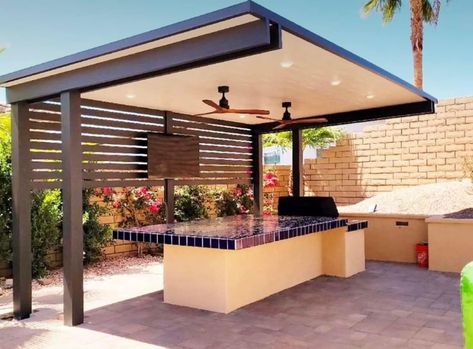 Steel Patio Cover, Pergola On Decking, Canteliver Pergola, Cantilever Patio Cover, Outdoor Kitchen Cover Ideas, Outdoor Kitchen Roofing Ideas, Aluminum Pergola Patio Ideas, Modern Covered Patio Ideas, Pergola Cantilever