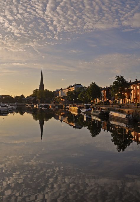 St Mary Redcliffe, Bristol, UK Clifton Village, Bristol City Centre, Bristol England, Estilo Hippy, Bristol City, Bristol Uk, Outdoors Tattoo, England And Scotland, St Mary