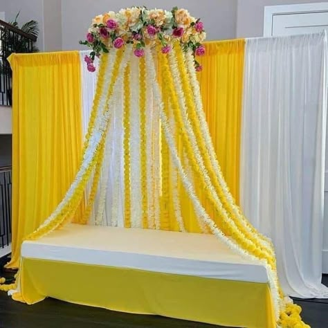 Haldi Ceremony Decorations At Home, Noozay Decor, Mehndi Decoration Ideas At Home, Haldi Function Decoration, Mehndi Decoration Ideas, Haldi Decorations, Mehndi Decoration, Haldi Decoration Ideas, Haldi Ceremony Decorations