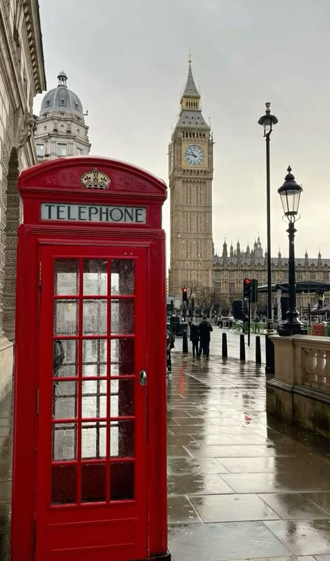 BigBen Uk Asthetic Picture, London During Winter, Rich London Aesthetic, London University Aesthetic, London Spring Aesthetic, London City Wallpaper, London Streets Aesthetic, Vision Board London, London Moodboard