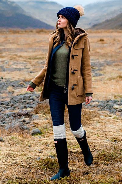 A look with a camel women’s duffle coat Duffle Coat Women, Duffel Coat, Wool Jackets Women, Fall Winter Coat, Khaki Colour, Pea Coats Women, Nyc Shopping, Tan Jacket, Duffle Coat