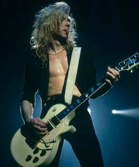 The late Steve Clark, original guitar legend from Def Leppard Steve Clarke, Steve White, Steve Clark, Phil Collen, Rick Savage, Rock Photography, White Lightning, Best Guitarist, Band Photography