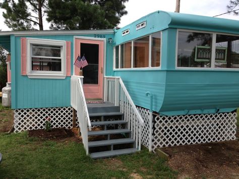 mobile home remodel | ... like cameras and mobile homes, and remodeling those mobile homes Vintage Mobile Home, Small Mobile Homes, Mobile Home Remodel, Remodel Mobile Home, Mobile Home Exteriors, Retro Trailer, Mobile Home Makeovers, Mobile Home Decorating, Mobile Home Living