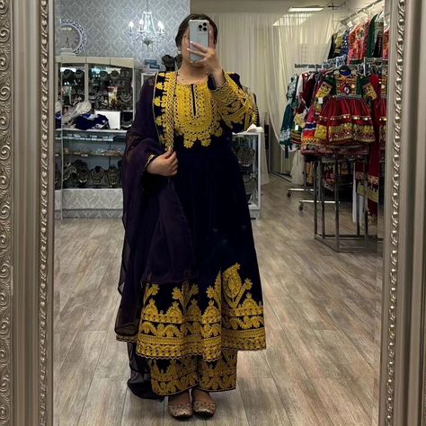 .dm to place your order •worldwide shipping 🌍✈️ All sizes and Colours available Can also be sold unstiteched Afghani Dress Traditionally, For more, information, call/ message us on . . . . . . . . . . . Note: Our dress designer will help you bring your idea to life. Simply describe your idea, send us a pictuer, sketch or the design you already have, and we'll prepare it ready for stiching. #aryanasayeed #kuchidress #afghansinger #afghandresses #afghanclothes #afghanmodel #aryanasayeedoff... Deepika Padukone Hair, Velvet Dresses Outfit, Afghani Dress, Classy Glasses, Afghani Clothes, Balochi Dress, Cultural Clothing, Afghan Dress, Body Con Dress Outfit