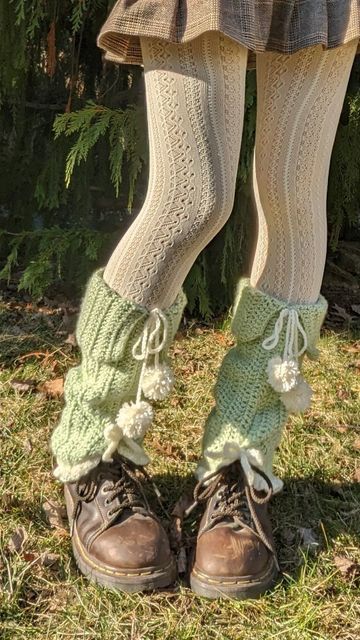 Goblincore Leg Warmers, Kawaii Crochet Leg Warmers, Fairy Grunge Leg Warmers, Knitted Legwarmers Free Pattern, Mushroom Leg Warmers, Knit Leg Warmers Outfit, Crochet Leg Warmers Outfit, Crochet Knee Warmers, Cottagecore Leg Warmers