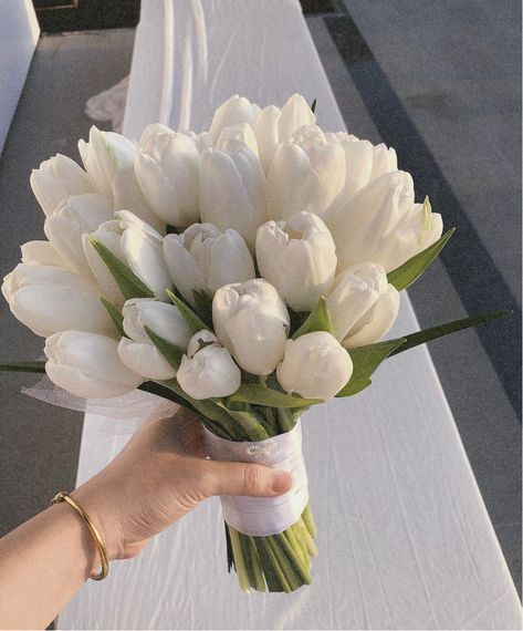 Tulip Wedding Bouquet, Tulip Bouquet Wedding, Tulip Bridal Bouquet, White Tulip Bouquet, Brides Flowers Bouquet, Small Bridal Bouquets, Small Wedding Bouquets, Elegant Wedding Bouquets, Simple Wedding Bouquets