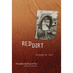 Book about growing up Okie. - I need to read this. Growing Up Poor, Books About Growing Up, Memoir Books, School Prayer, Earth Book, Dust Bowl, Red Dirt, Book Authors, Love Reading