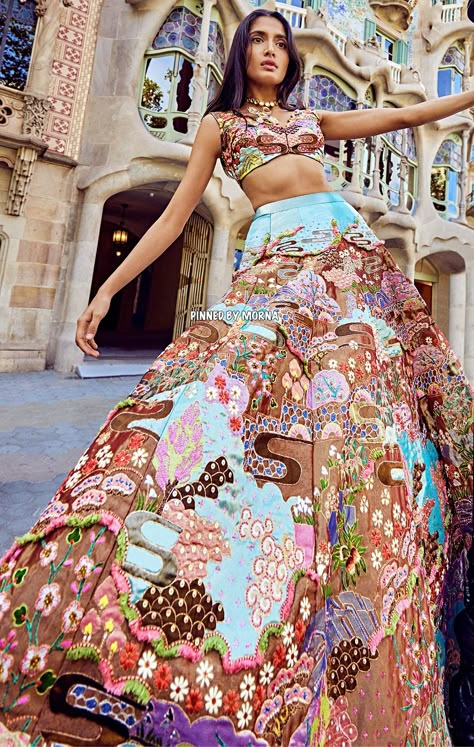 Aisha Rao - India 🇮🇳 Aisha Rao Lehenga, Lehenga Fits, Shaadi Ideas, Aisha Rao, Designer Lengha, Bride Vibes, Indo Western Outfits, Acrylic Portrait Painting, Sangeet Outfit