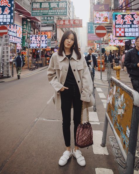 Boots aren't the only winter shoe options—and we have 21 outfits to prove it. Our readers are here for a lesson on how to wear sneakers in the winter. Autumn Outfits In Hongkong, Hongkong Ootd Winter, Outfits For China Trip, Winter Hongkong Outfit, Hong Kong Autumn Outfit, Hong Kong Ootd, Hongkong Outfit Travel Winter, Hong Kong Outfit Ideas, Hong Kong Winter Outfit