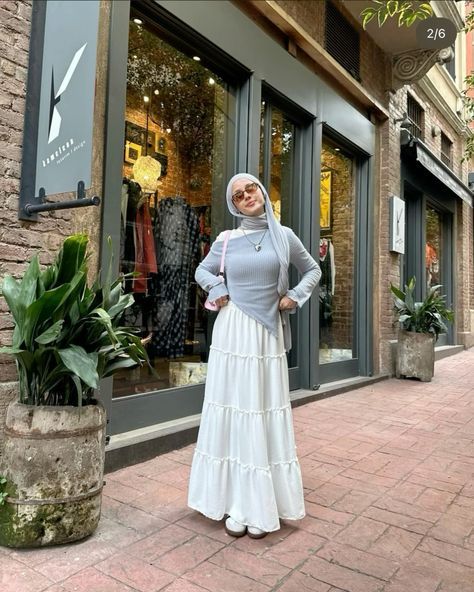 Dresses Casual For Hijab, Cute Hijabi Outfits Dresses, Halal Hijabi Outfits, Hijabi Overalls Outfit, Hijabi Cool Outfits, Modest Fits Casual, Modest Fashion Summer Casual, Hijabi Skirt Fits, Summer Fit Modest