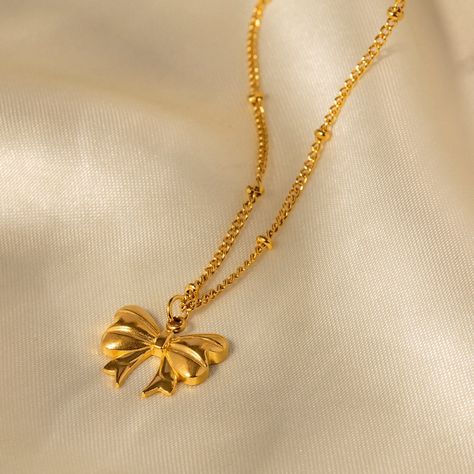 Stainless Steel 18K Gold Plated Simple Style Classic Style Butterfly Plating Pendant Necklace https://trendy-jewels.eu/products/stainless-steel-18k-gold-plated-simple-style-classic-style-butterfly-plating-pendant-necklace-1 Trendy Jewels #Bestseller Golden Butterfly, Bow Pendant, Gold Water, Detailed Jewelry, Bow Necklace, Butterfly Pendant Necklace, Bead Chain, Gold Butterfly, Knot Necklace