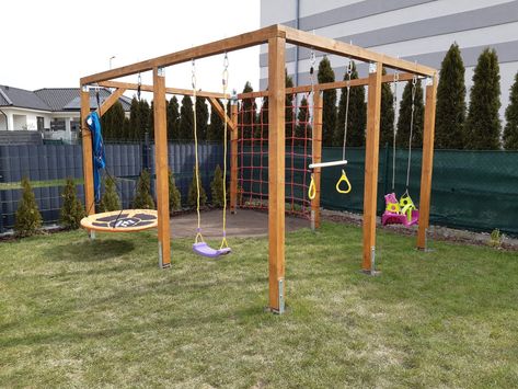 Unique Backyard, Diy Kids Playground, Outdoor Kids Play Area, Kids Backyard Playground, Play Area Backyard, Backyard Kids Play Area, Backyard Swings, Kids Backyard, Diy Playground