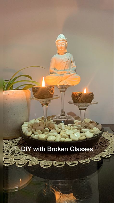 DIY ideas Buddah Theme Living Room Home Decor, Show Piece Ideas For Home Decor, Show Pieces For Living Room, Buddha Decor Living Room, Centre Table Decor Living Room, Diy Balcony Decor Ideas, Buddha Decor Ideas, Buddha Home Decor, Indian Table