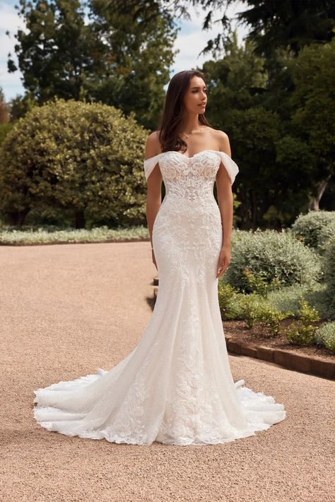 Sophia Tolli Wedding Dresses, Mode Ulzzang, Sophia Tolli, Two Piece Wedding Dress, Pretty Wedding Dresses, Fit And Flare Wedding Dress, The Modern Bride, Dream Wedding Ideas Dresses, Wedding Bridal Party