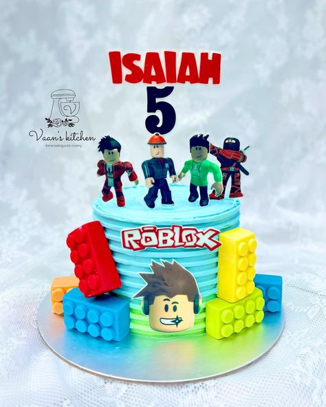 Roblox Birthday Cake #birthdaycakes #cupcakes #buttercreamcakes #fondantcakes #customcakes #handmadetopper #cakedecor #cakedesign #sydneycake #sydneycakes #vaanskitchen #spongecake #robloxcake #robloxcakes #robloxcakesforboys Roblox Cake Buttercream, Latest Birthday Cake, Roblox Birthday Cake, Cake Designs For Boy, Roblox Party, Bday Party Kids, Roblox Cake, Roblox Birthday, School Theme