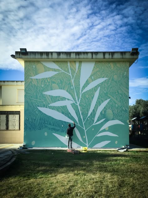 “S’Olivariu” by Tellas in Sardinia, Italy Nature Mural Art, Nature Graffiti, Painted Garden Sheds, Nature Mural, Exterior Murals, Interior Murals, Tropical Painting, Murals For Kids, Sardinia Italy