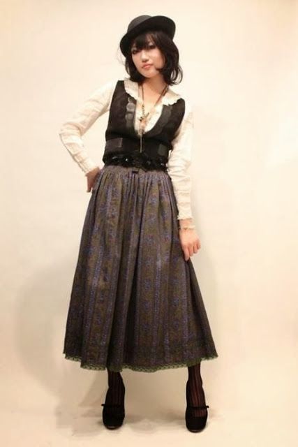 Dolly Style, Folklore Fashion, Natural Kei, Cult Party Kei, Kei Fashion, Dolly Kei, Mori Kei, Tokyo Fashion, Japanese Street Fashion