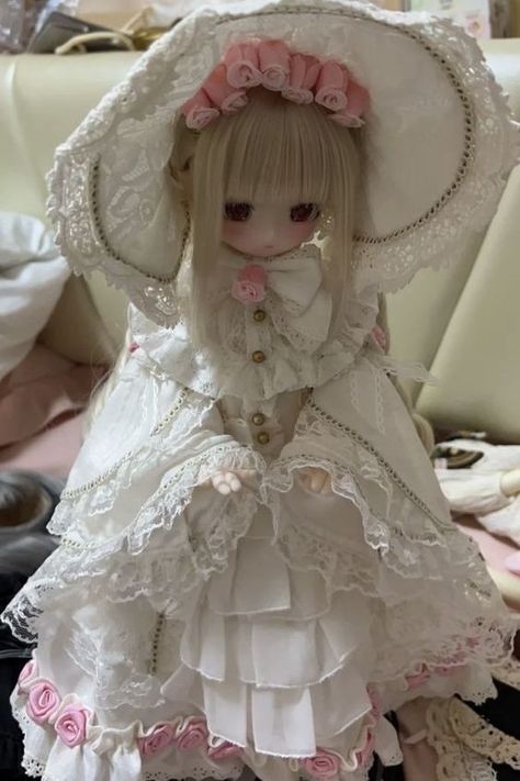 Porcelain Doll Aesthetic, Doll Plushies, Dollfie Dream, Doll Aesthetic, Fantasy Art Dolls, Kawaii Doll, Dream Doll, Living Dolls, Unique Dolls