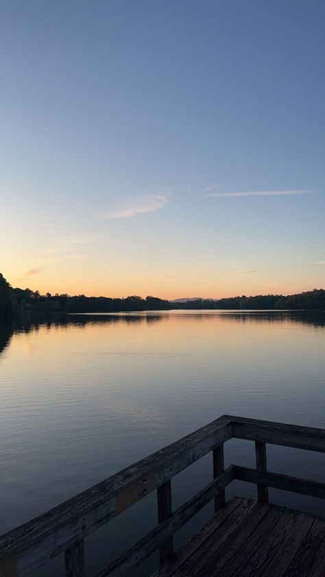 Lake Background Aesthetic, Lake View Aesthetic, Lake Water Aesthetic, Lake Vibes Aesthetic, Summer On The Lake, Lake Asthetic Picture, Lake Days Aesthetic, Lake Pictures Aesthetic, Lakes Aesthetic