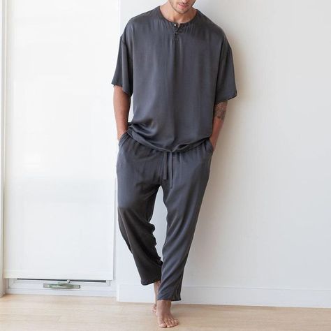 19 Best Men’s Pajamas of 2021 - Most Comfortable Men's Loungewear Men Lounge Wear, Men Pajamas Aesthetic, Pajama Outfit Men, Men’s Loungewear, Home Outfit Men, Mens Loungewear Fashion, Men Pajamas Fashion, Mens Lounge Wear, Man Pijama