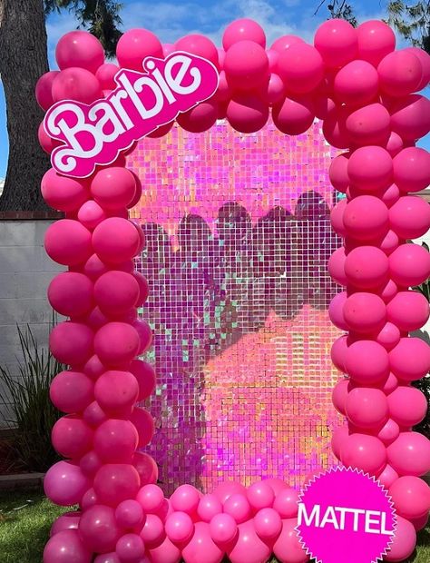 Glamorous Barbie Themed Birthday Party Ideas - Birthday Party Ideas for Kids Barbie Themed Quinceañera, Barbie Theme Decorations, Sweet 16 Barbie Theme, Barbie And Ken Birthday Party Ideas, Barbie Backdrop Birthday Party Ideas, Barbie Birthday Theme Ideas, Barbie Bday Party Ideas, Barbie Sweet 16 Party, Barbie 5th Birthday Party