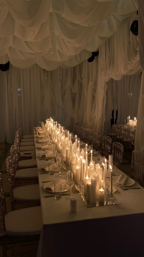 Wedding Room Aesthetic, Candle Aesthetic Wedding, Fabric Decoration Ideas Wedding, White Bday Decorations, Diy Vintage Party Decor, Bride Dress Minimalist, Aesthetic Event Decor, Intimate Dinner Party Decor Indoor, Black Dinner Decor