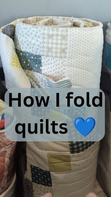 Folding A Quilt For Storage, Quilt Folding Hacks, How To Fold A Quilt For Gift, Folding Large Blankets, How To Store Quilts, Folding Quilts For Storage, How To Roll A Blanket, How To Fold A Quilt, Folding Comforters For Storage