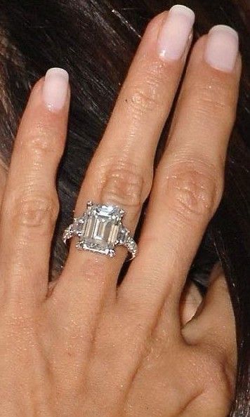 Tiffany Engagement Ring, Cute Engagement Rings, Future Engagement Rings, Baguette Ring, Emerald Engagement Ring Cut, Dream Engagement, Dream Engagement Rings, Beautiful Engagement Rings, Engagement Ring Cuts