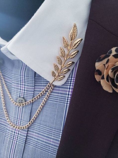 It is very quality fabric it seems that washable and quite large! The truth is perfect for its price. Arrived well saved and in perfect condition thanks Leaf Accessories, Chain Shirt, Collar Pin, Collar Chain, Collar Pins, Lapel Pin, Metal Chain, Nature Inspired, Daily Wear