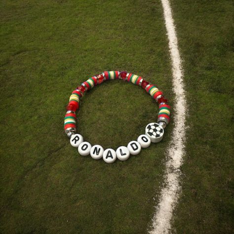 Ronaldo Soccer / Futbol Beaded Bracelet Ronaldo Bracelet, Soccer Bracelet, Cr7 Portugal, Pulseras Kandi, Ronaldo Soccer, Cr7 Wallpapers, Liverpool Fans, Beads Bracelet Design, Bracelet Design