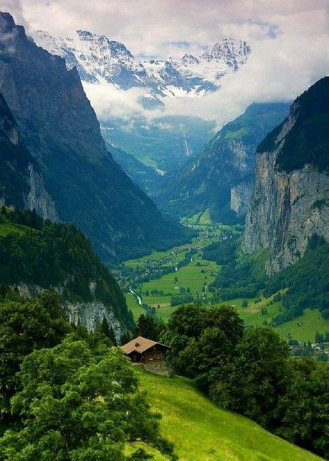 Interlaken Switzerland, Interlaken, Voyage Europe, Future Travel, Alam Yang Indah, Elba, Pretty Places, Travel Places, Places Around The World