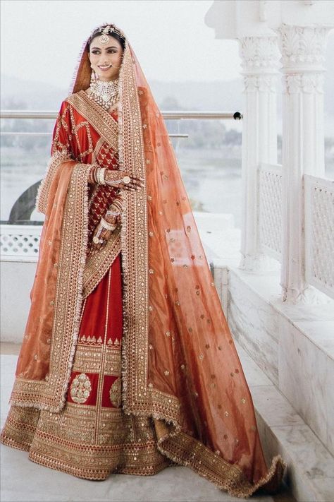 Lehenga Color Combinations, Latest Bridal Lehenga Designs, Best Indian Wedding Dresses, Sabyasachi Bride, Red Bridal Dress, Bridal Lehenga Designs, Latest Bridal Lehenga, Bridal Dupatta, Sabyasachi Lehenga