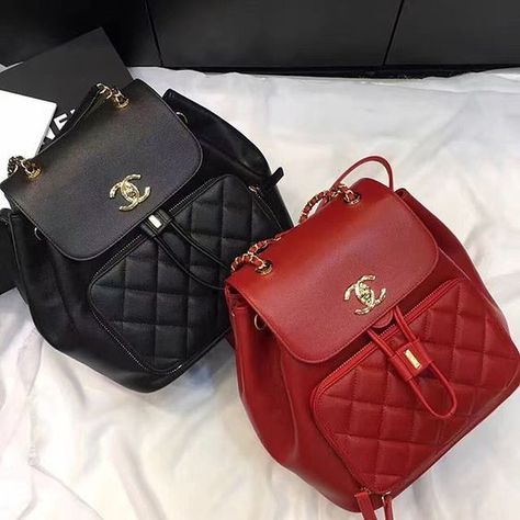 Monkey Bags, Mochila Chanel, Naomi Clark, Monkey Bag, Jenny Humphrey, Chanel Backpack, Girly Bags, Luxury Purses, Cute Purses