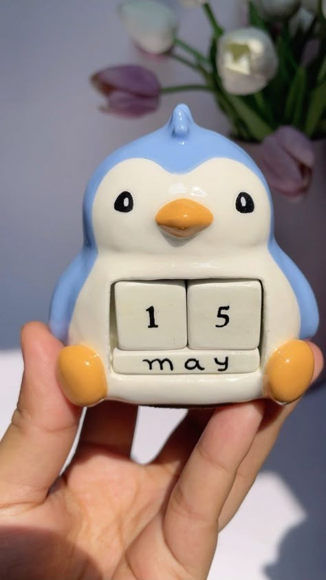 Clay Calanders, Clay Crafts Calendar, Cute Clay Ideas Useful, Diy Clay Calendar, Clay Calendar Diy, Ceramics Art Ideas, Air Dry Clay Calendar, Clay Inspo Ideas, Small Things To Make Out Of Clay