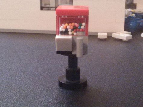 Picture of Lego Gumball Machine Lego Creative, Gumball Machine, Smart Things, Lego Projects, Things To Know, Hard To Find, Coffee Shop, Lego, Bike