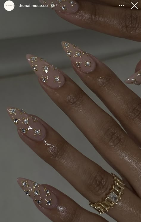 Glam Oval Nails, Gel X Nails New Years, New Years Gel X Nails, Jewels On Nails Ideas, Exaggerated Nails, Classy Elegant Nails Vintage, Nude Almond Nails With Rhinestones, Pixie Crystal Nail Designs, Gold Almond Nails Designs