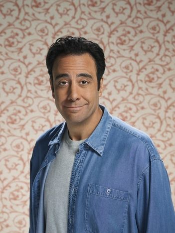 Brad Garrett Purva Phalguni, Brad Garrett, Everybody Loves Raymond, Everybody Love Raymond, Tommy Lee Jones, Jamie Lee Curtis, Jodie Foster, Mel Gibson, Mark Wahlberg