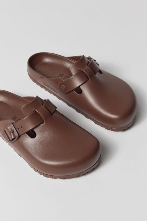 Birkenstock Boston EVA Clog Birkenstock Boston Outfit Men, Boston Clogs Outfit, Birkenstock Boston Outfit, Men Clogs, Boston Outfits, Clogs Outfit, Clog Style, Boston Clogs, Clogs Style