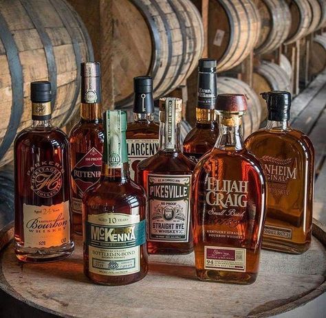 Heaven Hill distillery in Bardstown, Kentucky, produces many of the finest American whiskeys. Bardstown Kentucky, Coffee With Alcohol, Whisky Drinks, Kentucky Straight Bourbon Whiskey, Straight Bourbon Whiskey, Blended Scotch Whisky, Good Whiskey, American Whiskey, Whiskey Drinks