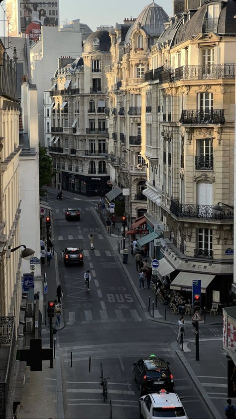 Paris Dream, Paris Vibes, Parisian Life, Paris Aesthetic, Living In Paris, City Vibe, Dream City, City Street, City Aesthetic