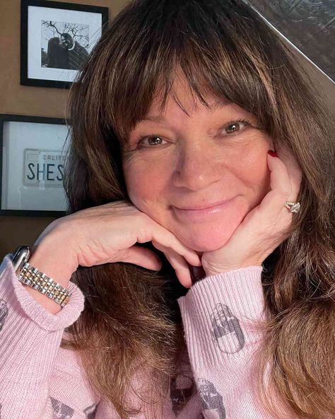 Valerie Bertinelli Reveals Rare Look at Her Gray Hair: ‘Tired of Getting My Roots Done Every Two Weeks' Gray Roots, Tiffani Thiessen, Valerie Bertinelli, Grey Roots, Hair Cuts For Women, Loose Skin, Drew Barrymore, Out Of Shape, My Roots