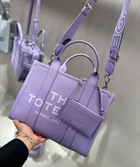 Marc Jacobs Snapshot Bag, Expensive Bag, Purple Handbags, Trendy Purses, My Style Bags, Luxury Bags Collection, Purse Essentials, Handbag Essentials, Dream Bags