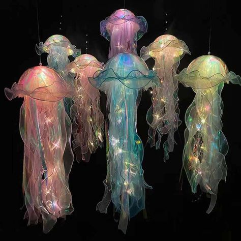 【Sturdy & Eco-Friendly】Our jellyfish lights are crafted from durable lace and fabric materials, ensuring longevity and reusability. The simple design allows for convenient storage, adding practicality to your decor collection. Jellyfish Lights, Jellyfish Lantern, Diy Jellyfish, Jellyfish Light, Awesome Gadgets, Colorful Jellyfish, Jellyfish Lamp, Portable Lantern, Decoration Lamp